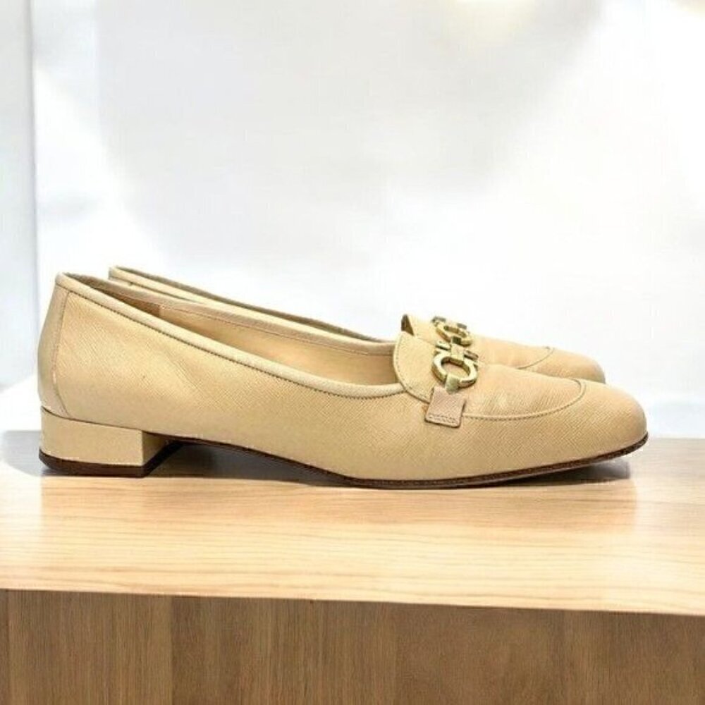 Ferragamo Loafer with Gancini Ornament, Beige Leather, C7DO 22507 V29, Sz 9.5 4A